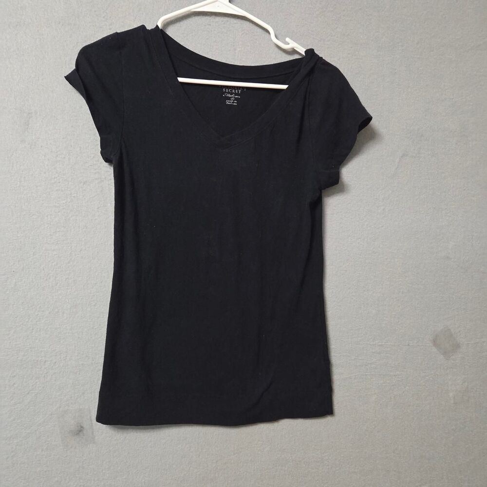 Victoria-s-secret Women's Black and Navy T-shirt